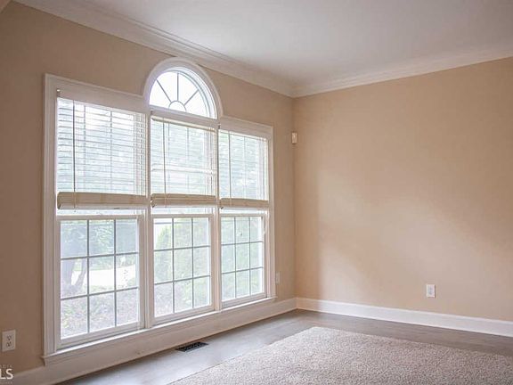 4th image of 808 Rum Hill Ct