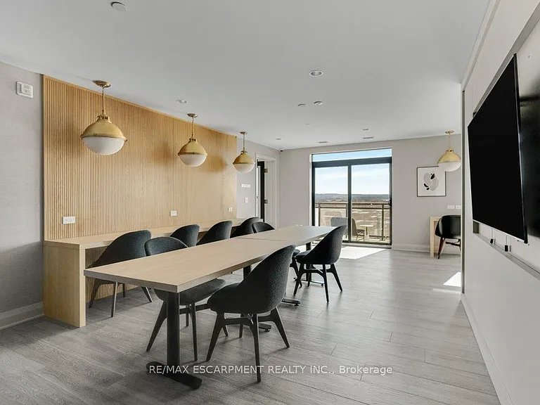 480 Gordon Krantz Ave #303 — Photo 32