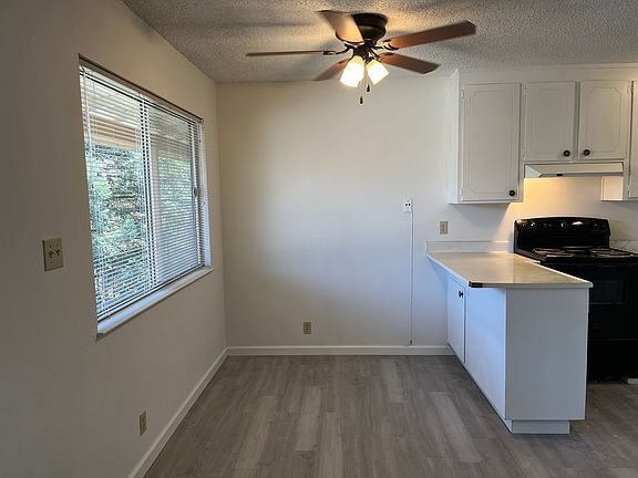 2nd image of 8096 Greenridge Dr Unit C