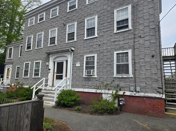 3 Eaton Pl #1, Salem, MA 01970