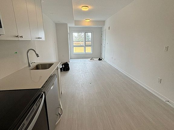 4th image of 25 Palace St #R31