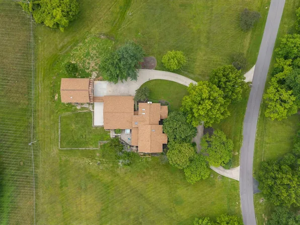 4528 Ravine Dr, Westerville, OH 43081