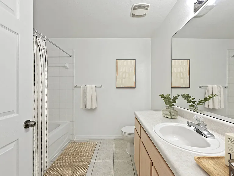Grande Court Apartments at Boggy Creek — Photo 25