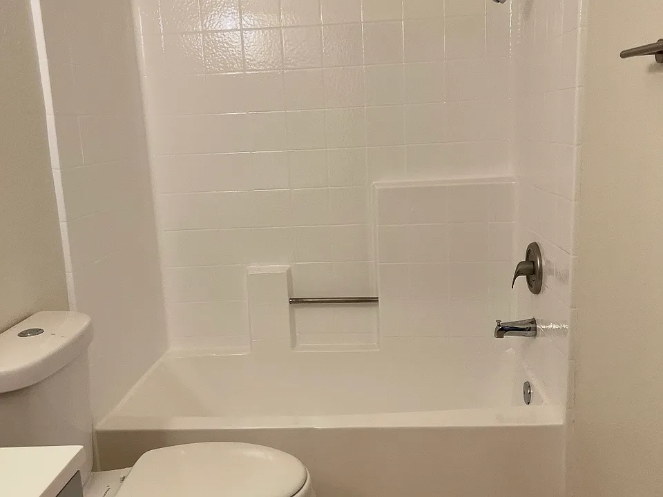 Large 2 Bedroom,2 full bath room, central air conditioning & heating, ceiling fan, very nice on site laundry room, gated area, car port, 2 car parking, very nice location, near school, shopping center, free way must more . We pay water trash & sewer.