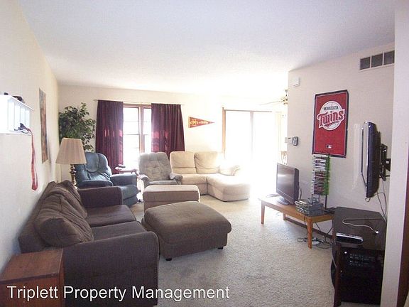3rd image of 1220 Truman Pl