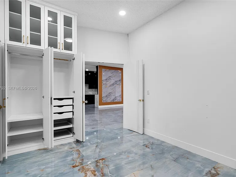 758 Lake Wellington Dr — Photo 23