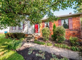 104 Ridge Top Ct, Simpsonville, KY 40067