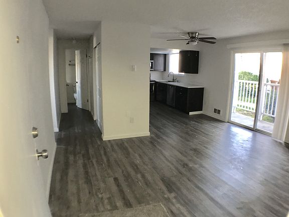 2nd image of 4002 S Lawrence St APT 1