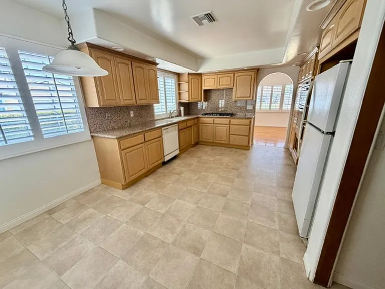 11126 Daines Dr — Photo 6