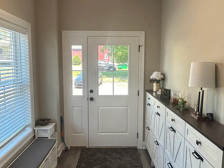 250 S Main St — Photo 2