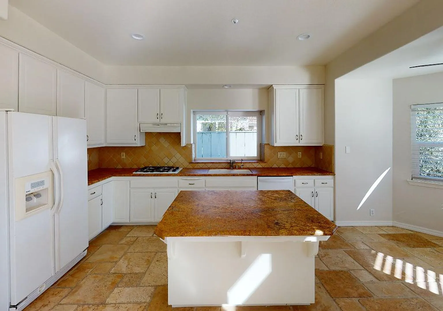 4 Bedroom, 3 Bathroom home with unbeatable views in SLO! — Photo 4