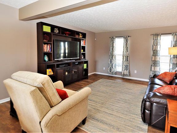 2nd image of 5073 Hilliard Green Dr