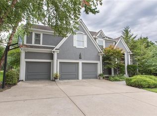 8105 NW Walnut Way, Kansas City, MO 64152