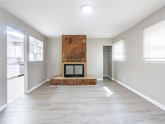 4th image of 10336 Durness Dr