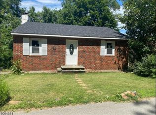 95 Upper Greenwood Rd, Hewitt, NJ 07421