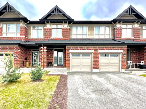 527 Markdale Ter, Ottawa, ON K1X 0B4