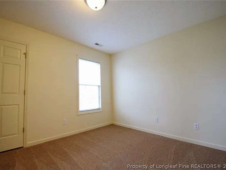 127 Blue Water Dr — Photo 15