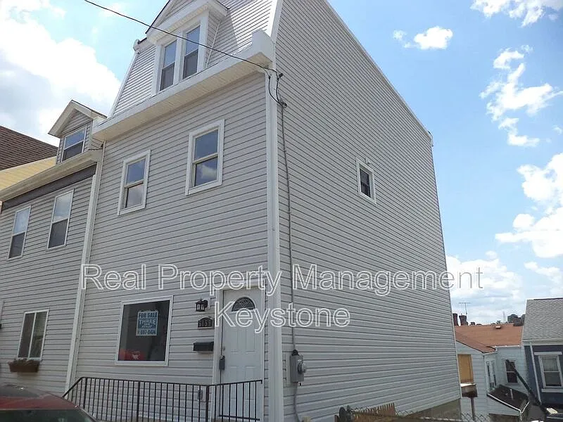 5159 Keystone St photo 1