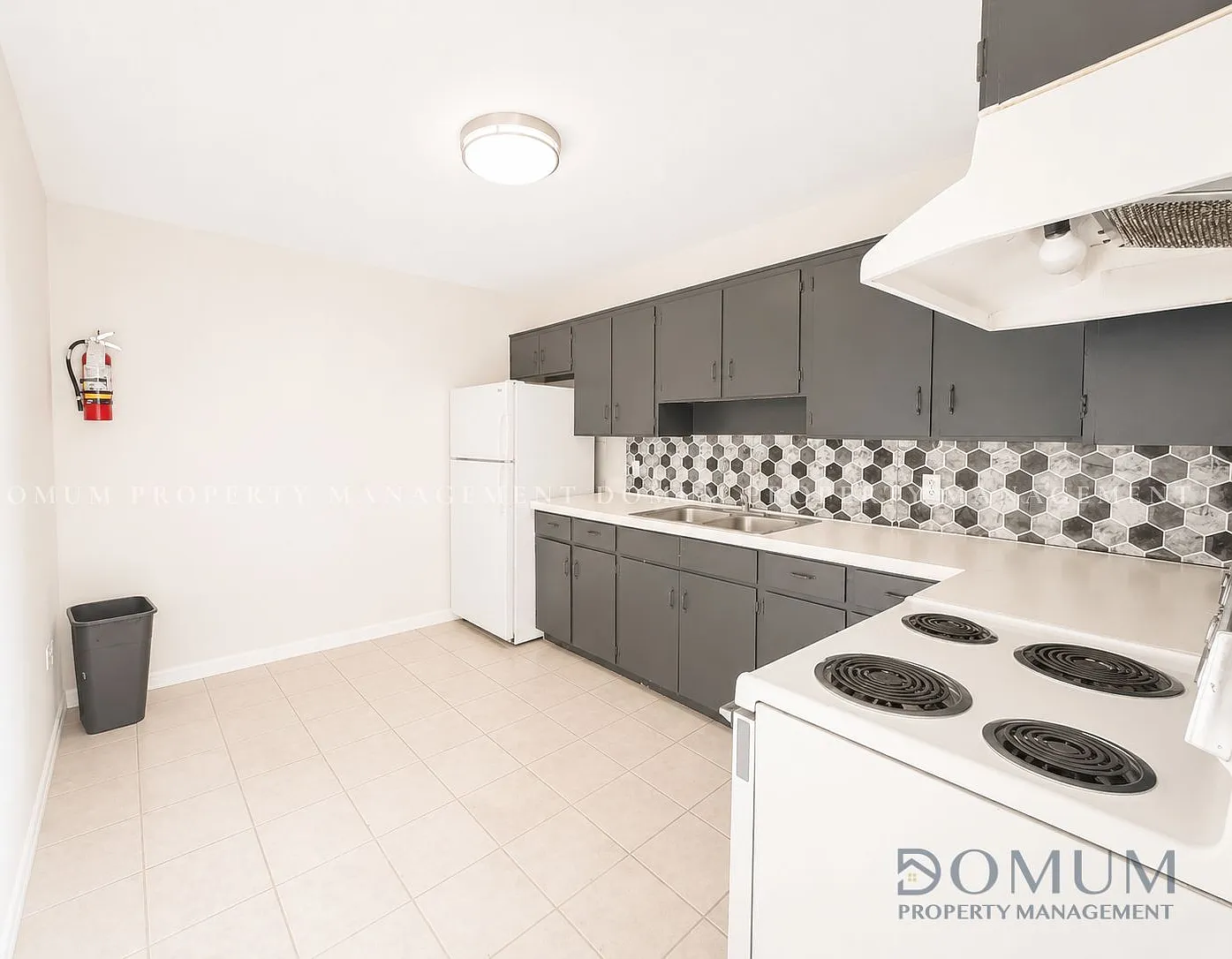 1811 Perkins Avenue - 4 — Photo 1