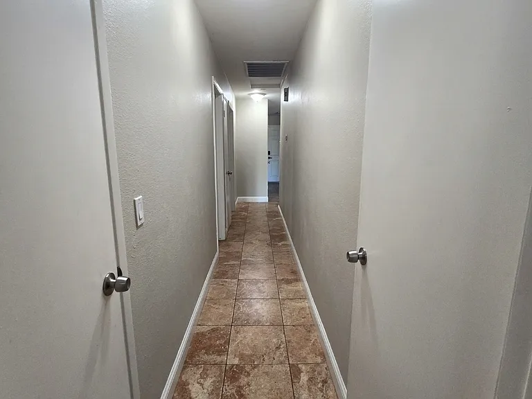 1509 Debbra Way — Photo 4