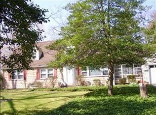 19 Ridge Rd, Roseland, NJ 07068