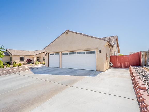 4th image of 14553 Handsdale St