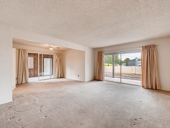 3rd image of 25826 S Parkside Dr