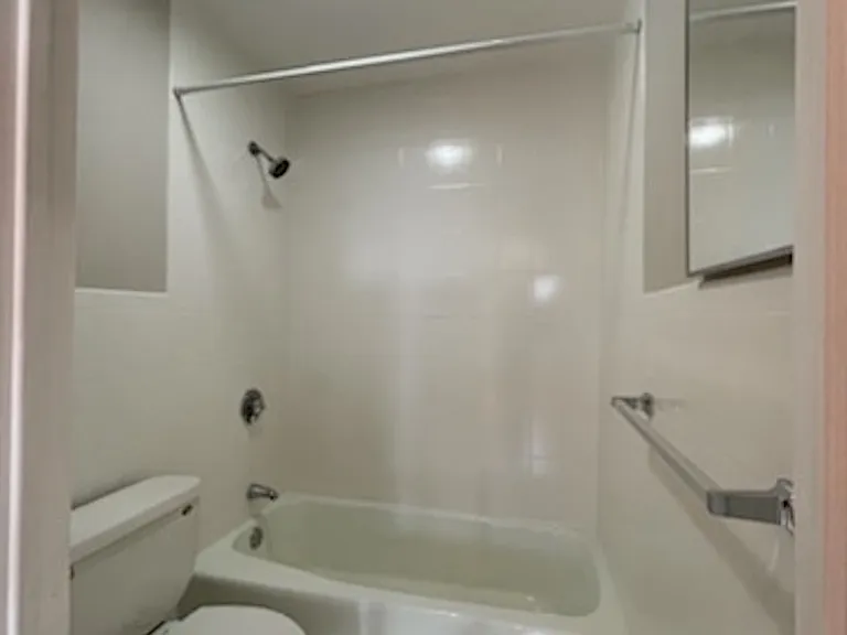 10 Roberts St #21 — Photo 12