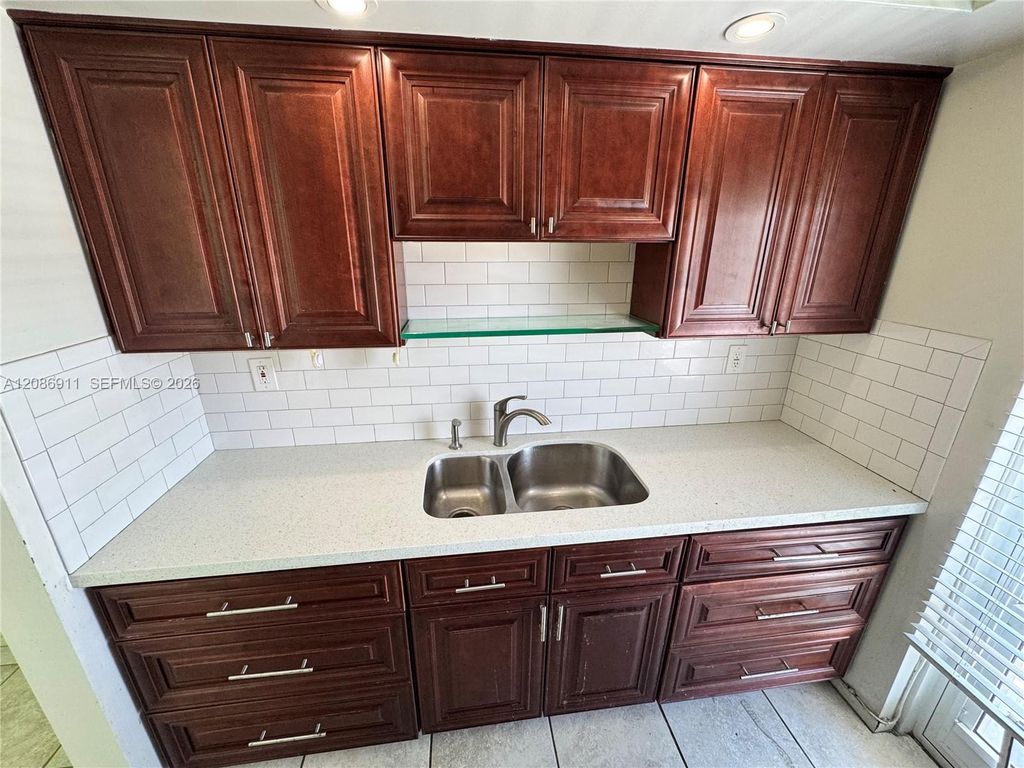 1401 SE 7th Ave APT 15, photo 7