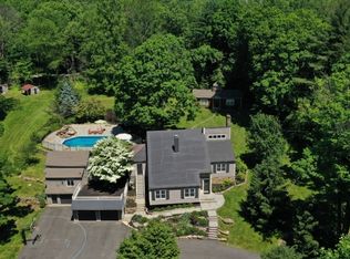 139 N Four Bridges Rd, Long Valley, NJ 07853