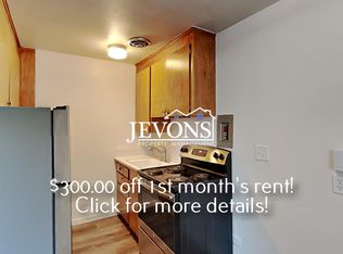 3035 64th Ave SW APT 6, Seattle, WA 98116
