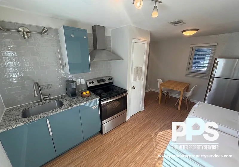 195 Randolph St NE #17