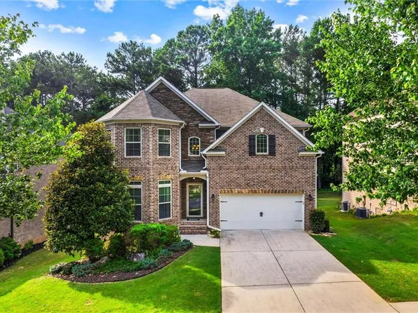 1267 Clear Stream Rdg, Auburn, GA 30011