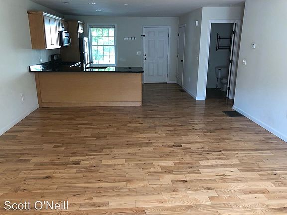 4th image of 3 Amys Ln #3