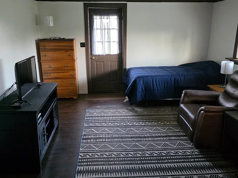 460 W Thatcher Rd — Photo 4