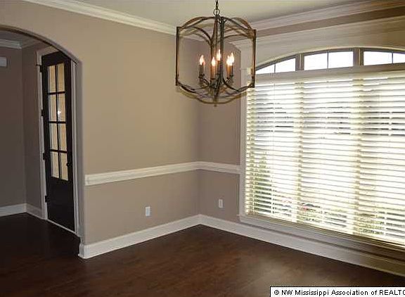 5th image of 1098 Aquila Cir N
