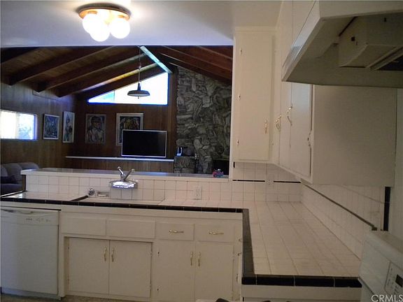 4th image of 5437 Berryman Ave
