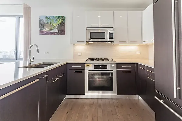 Rented by Realmart Realty LLC | media 22