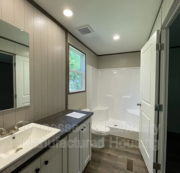 218 Eller Dr — Photo 6