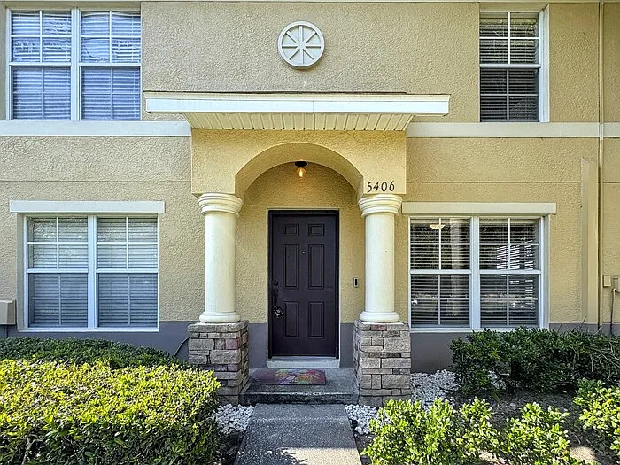 Primary Photo - 5406 Fieldstone Dr