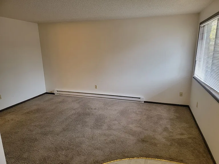 3019 S Whipple Rd — Photo 4