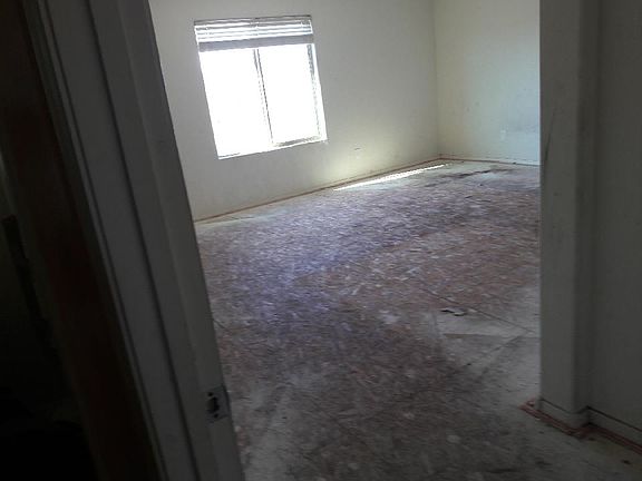5th image of 6416 S 50th Ln