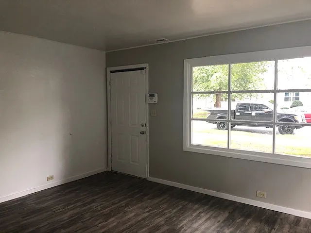 1614 N Fremont St — Photo 3
