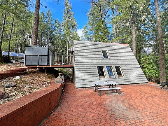 3rd image of 4311 Forest Hill Drive