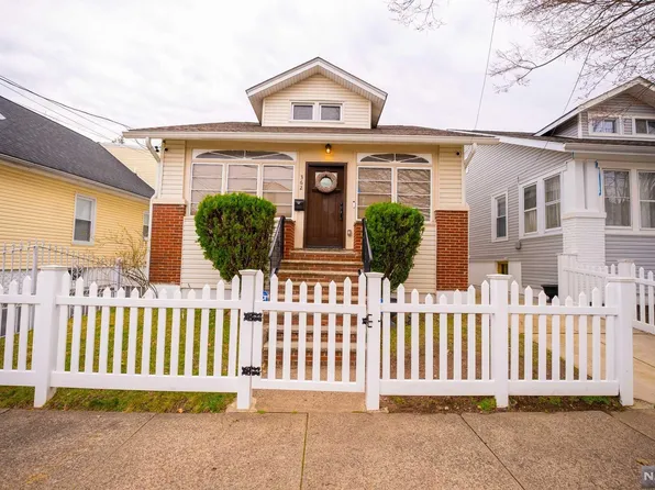 362-364 9th Ave, Paterson, NJ 07514