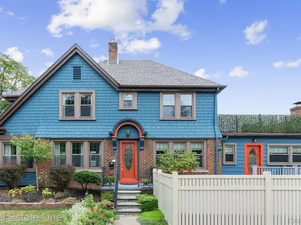 22734 Beech St, Dearborn, MI 48124
