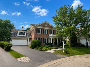 2363 Larkdale Dr, Glenview, IL 60025