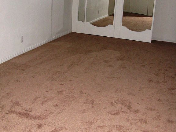 4th image of 6313 Elton Ave