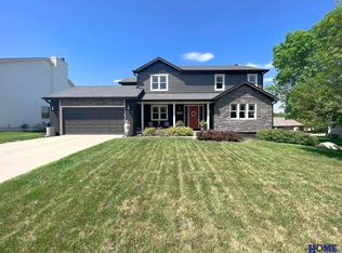 4524 Elk Ridge Rd, Lincoln, NE 68516