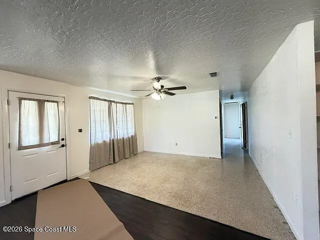 5963 Lord St — Photo 9